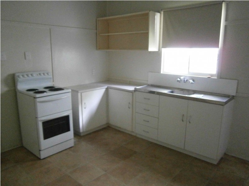 34 Edward Street, Dalby QLD 4405