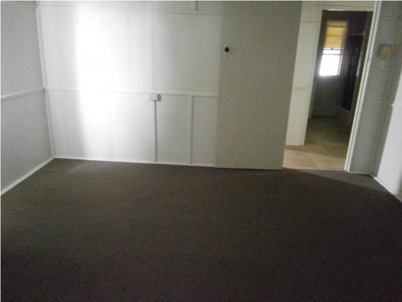 34 Edward Street, Dalby QLD 4405