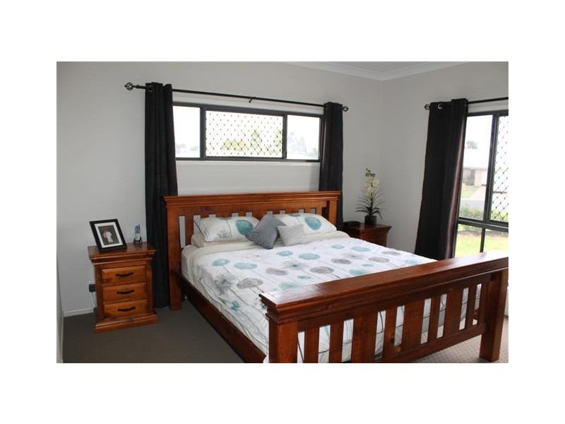 2 GOSDEN DRIVE, Dalby QLD 4405