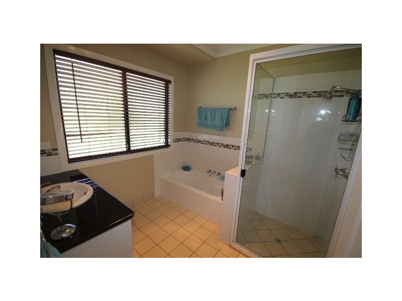 52 Southern Cross Drive, Dalby QLD 4405