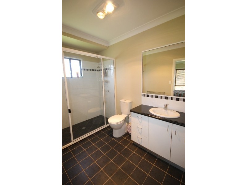 52 Southern Cross Drive, Dalby QLD 4405