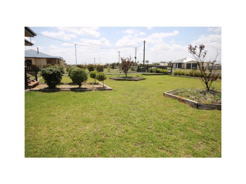52 Southern Cross Drive, Dalby QLD 4405