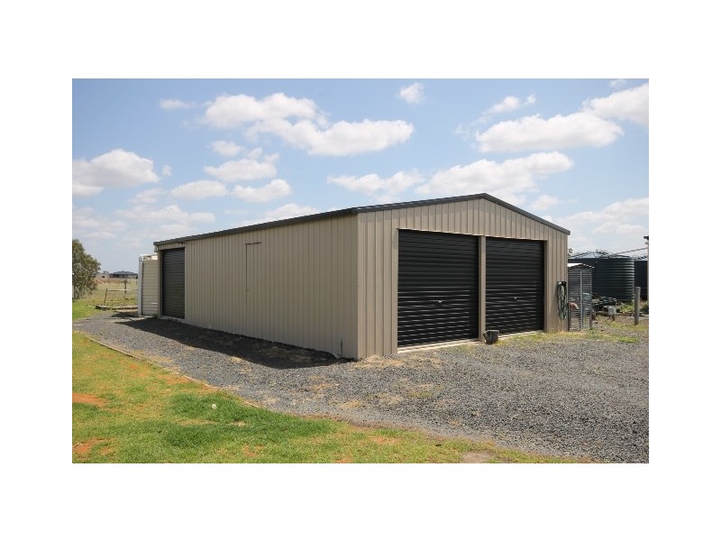 52 Southern Cross Drive, Dalby QLD 4405