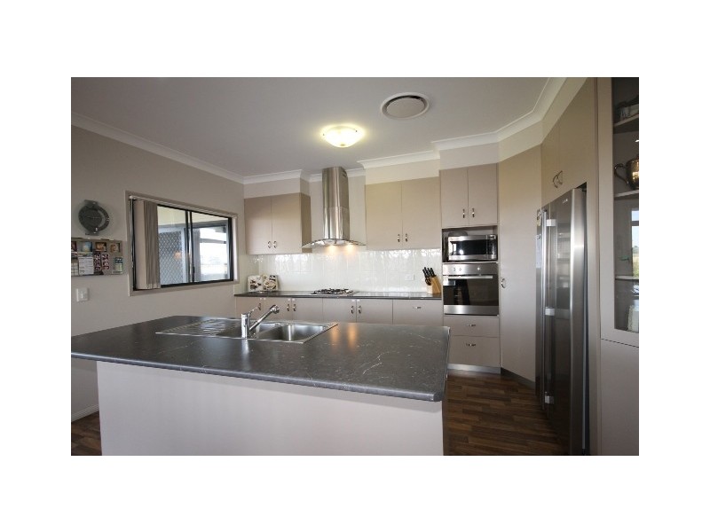 31 Diggers Drive, Dalby QLD 4405