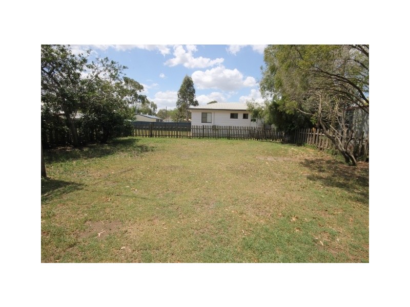 37 Bagot Street, Dalby QLD 4405