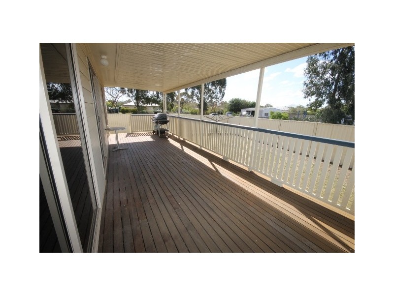 1 Burke Street, Dalby QLD 4405