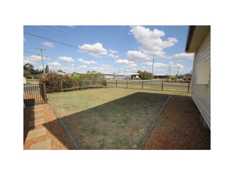 1 Burke Street, Dalby QLD 4405