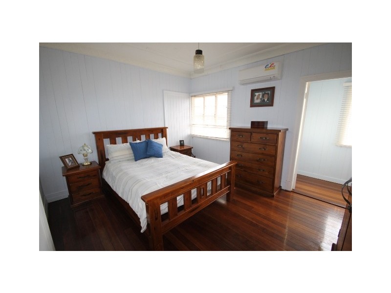 11 Sandalwood Ave South, Dalby QLD 4405