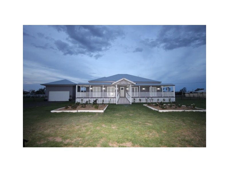 14 Henderson Street, Dalby QLD 4405