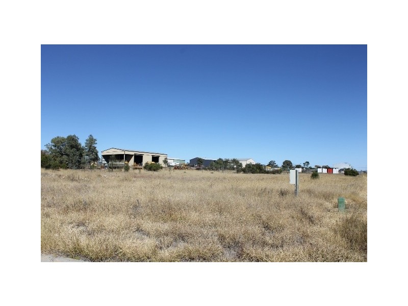 12 Clarke Street, Taroom QLD 4420