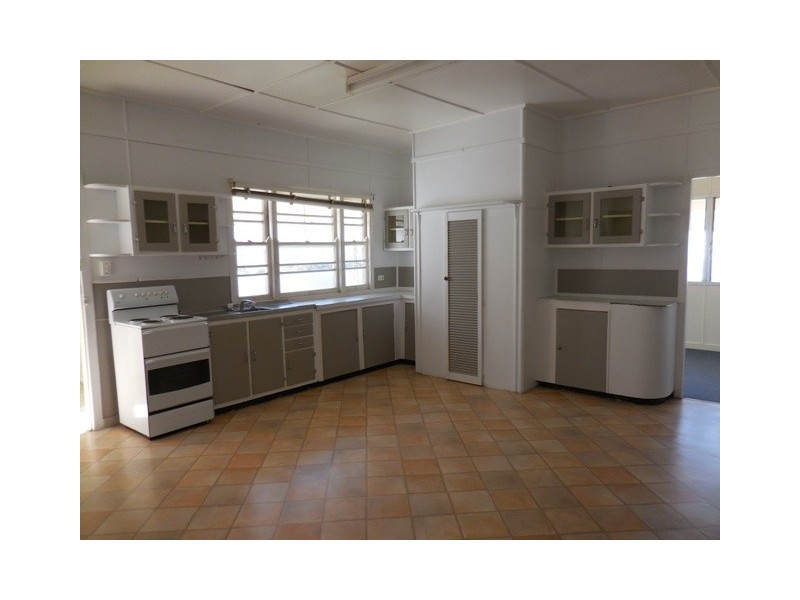 30 Arthur Street, Dalby QLD 4405