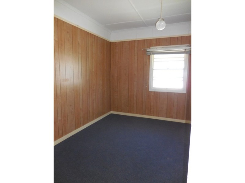 30 Arthur Street, Dalby QLD 4405