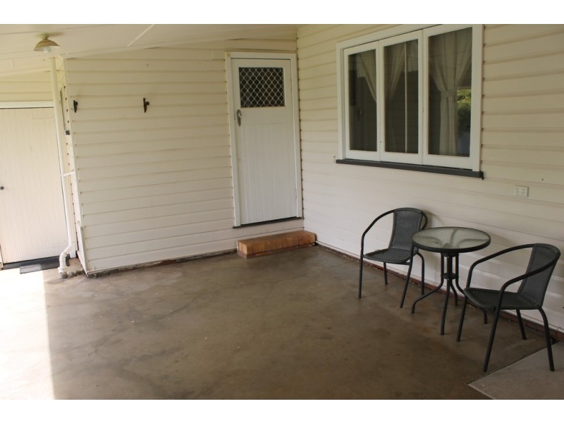 7 Moreton Street, Dalby QLD 4405