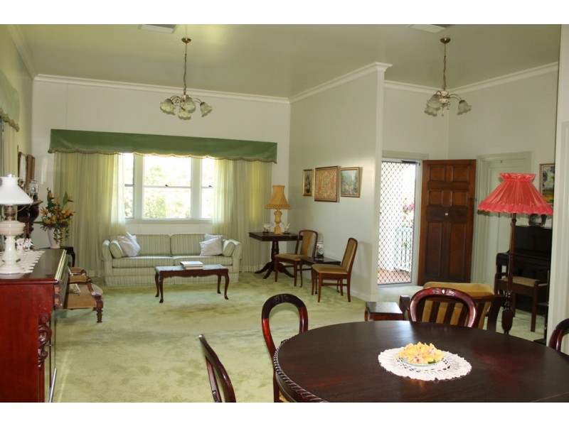 44 Aerodrome Road, Dalby QLD 4405