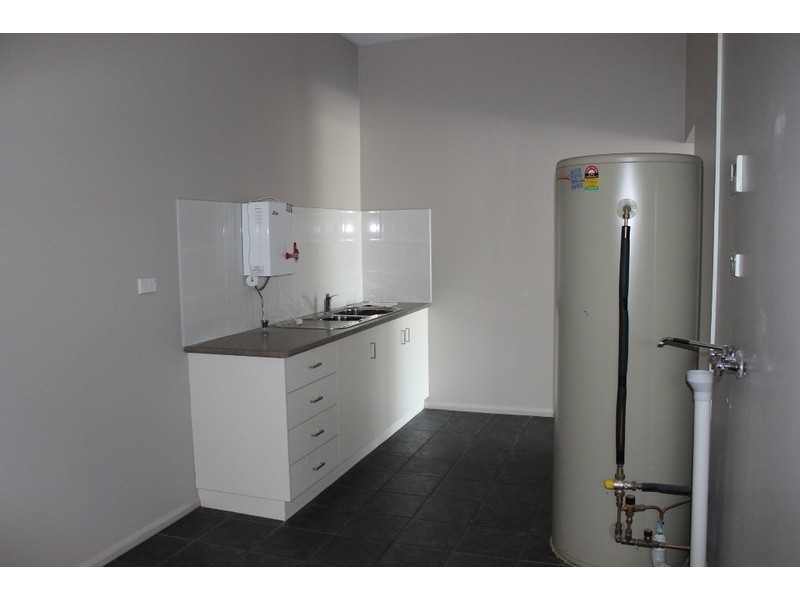 Shop 8, 66 Drayton Street, Dalby QLD 4405