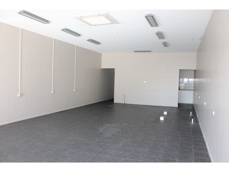 Shop 8, 66 Drayton Street, Dalby QLD 4405