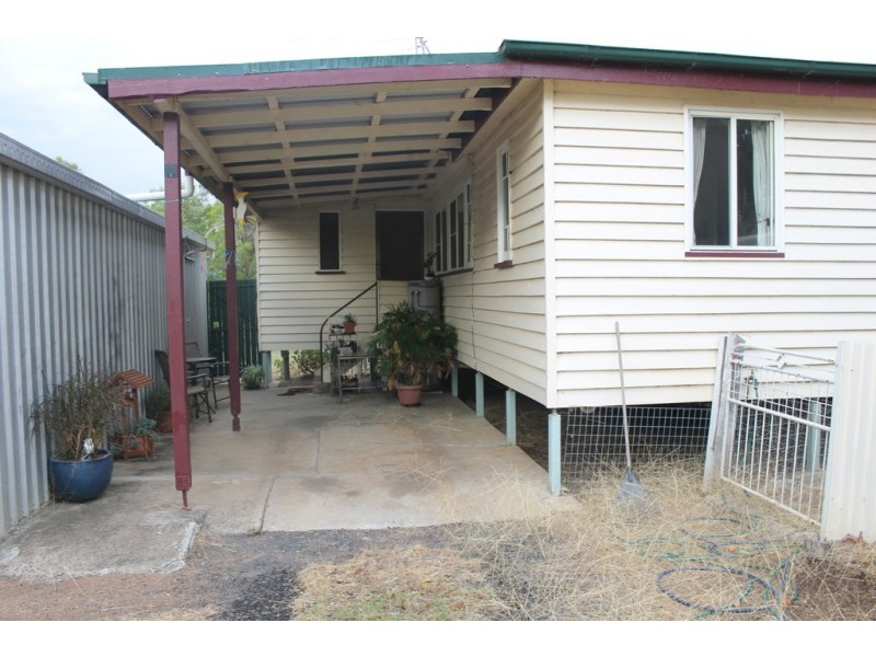 138 Springfield Drive, Dalby QLD 4405