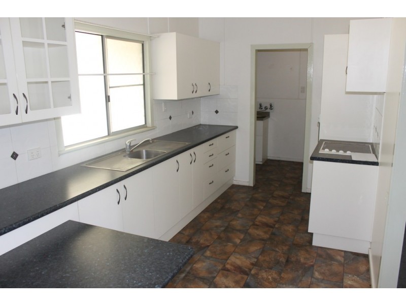 16 Kookaburra Street, Dalby QLD 4405