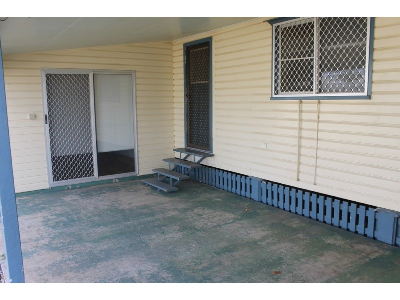 16 Kookaburra Street, Dalby QLD 4405