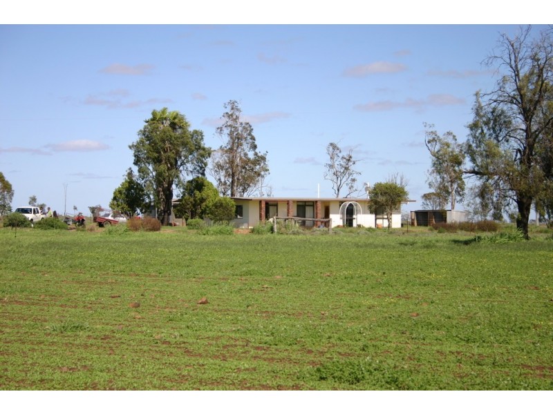 Bowenville QLD 4404