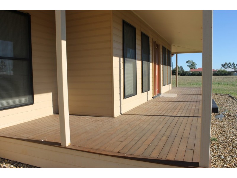 3 Jacaranda Court, Dalby QLD 4405