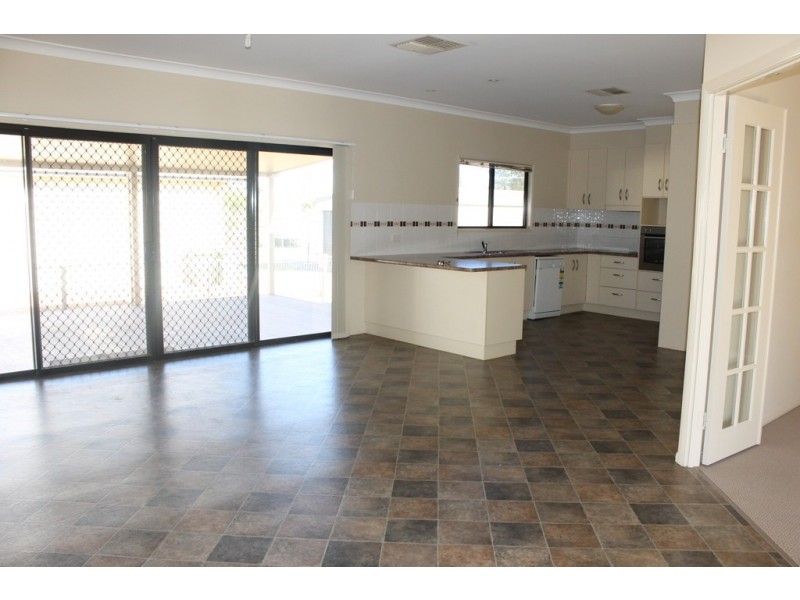 3 Jacaranda Court, Dalby QLD 4405