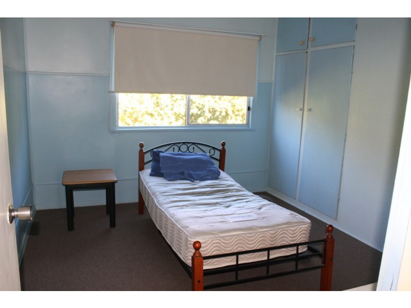 8 Ellen Street, Dalby QLD 4405