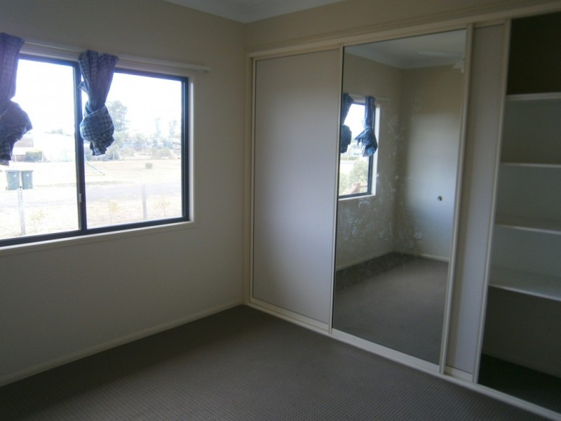 31 Rosina Crt, Dalby QLD 4405