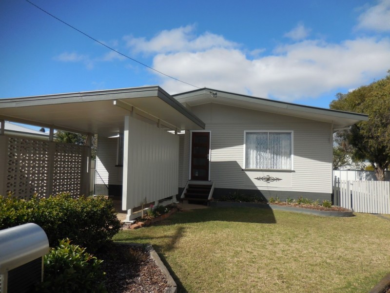 9 Clark Street, Dalby QLD 4405