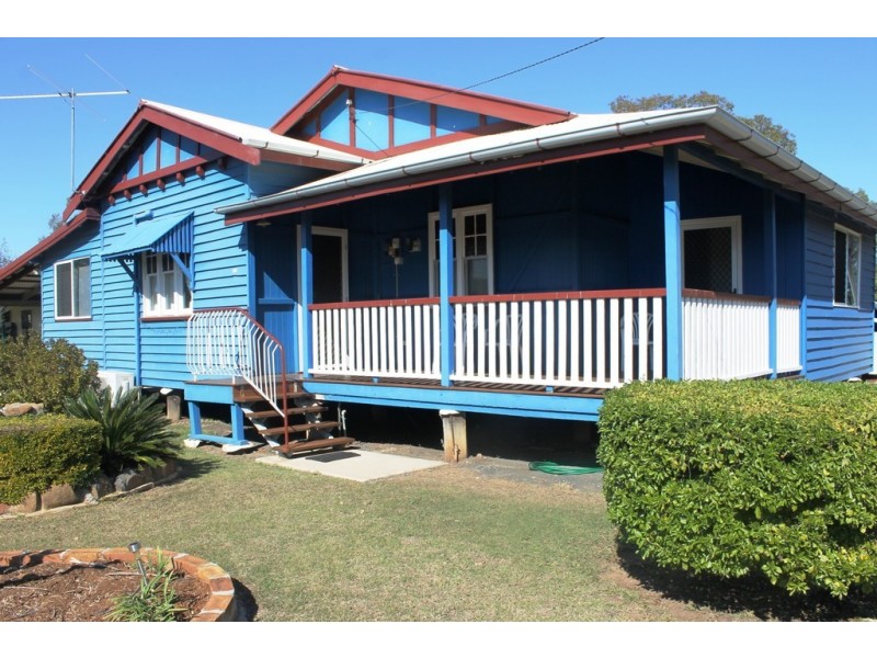 42 Warra Street, Jandowae QLD 4410