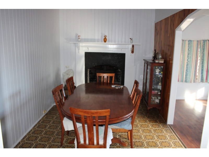 42 Warra Street, Jandowae QLD 4410