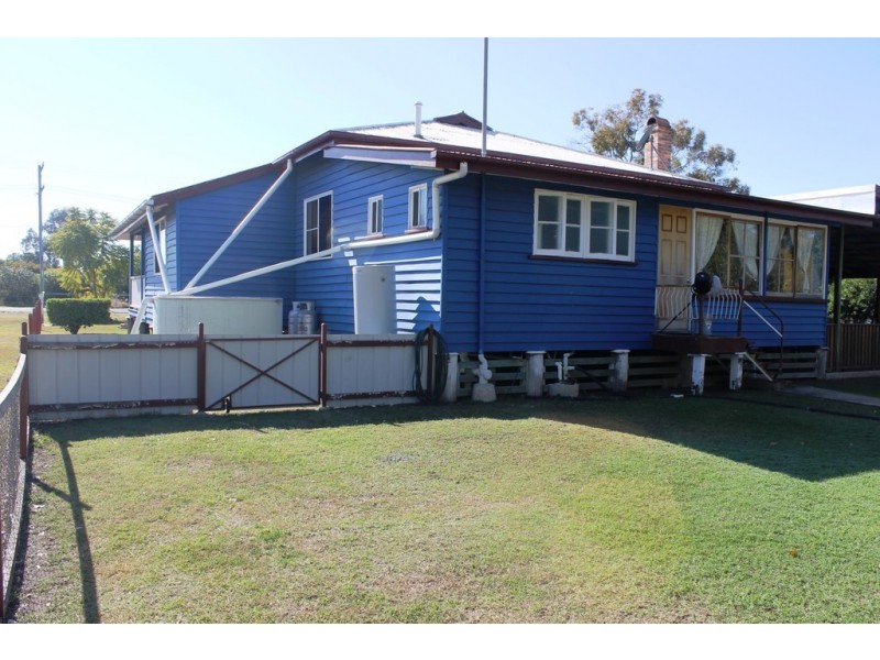 42 Warra Street, Jandowae QLD 4410