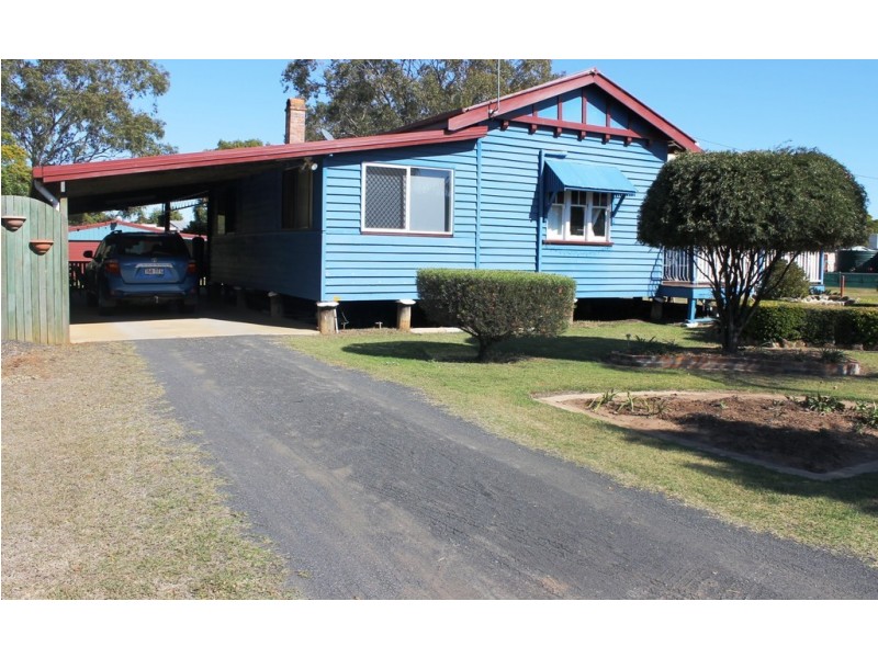 42 Warra Street, Jandowae QLD 4410