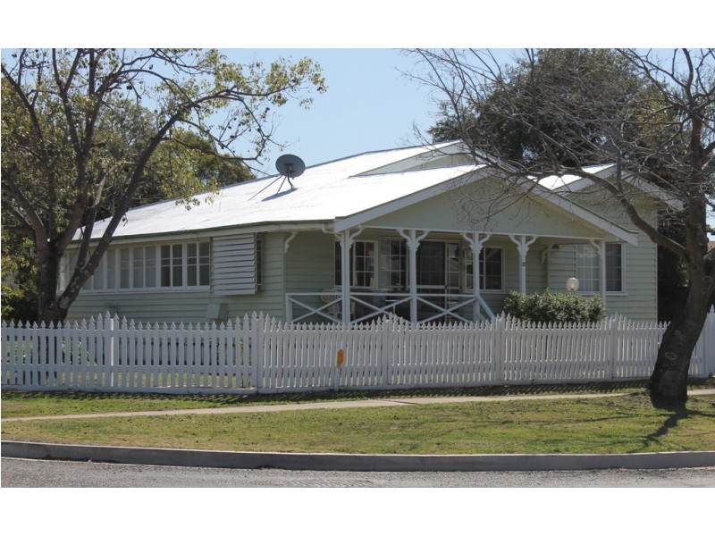 28 Arthur Street, Dalby QLD 4405