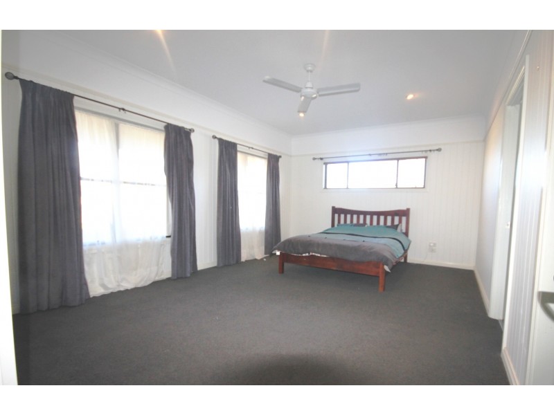 19 Burke Street, Dalby QLD 4405