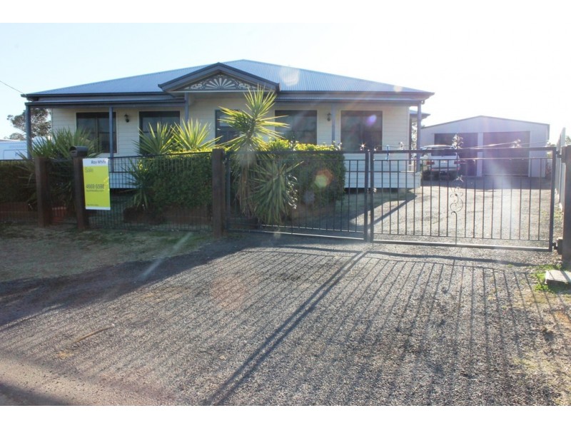 19 Burke Street, Dalby QLD 4405