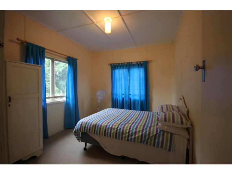 75 Myall Street, Dalby QLD 4405