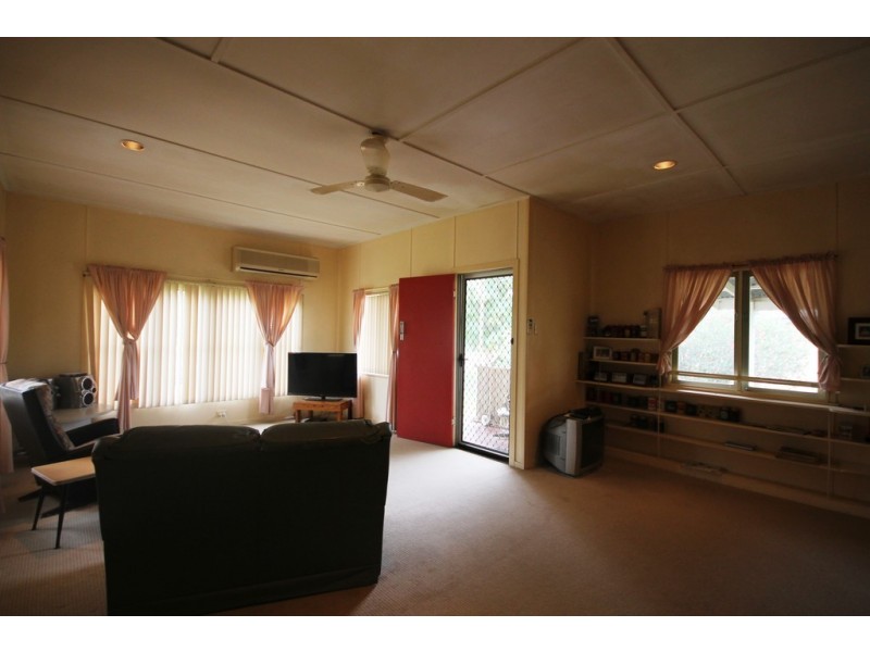 75 Myall Street, Dalby QLD 4405