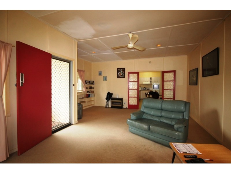 75 Myall Street, Dalby QLD 4405