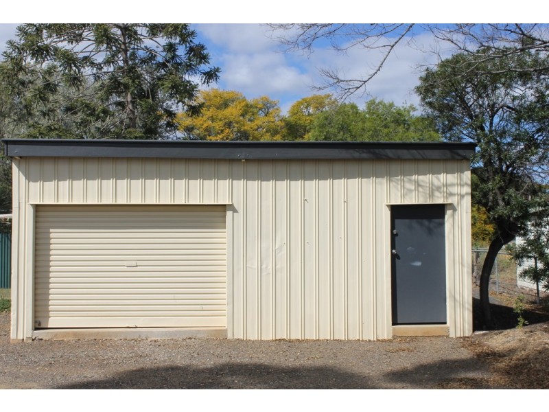 34 Palmer Street, Dalby QLD 4405