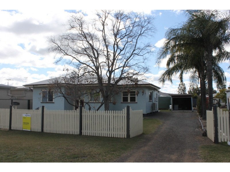35 Palmer Street, Dalby QLD 4405