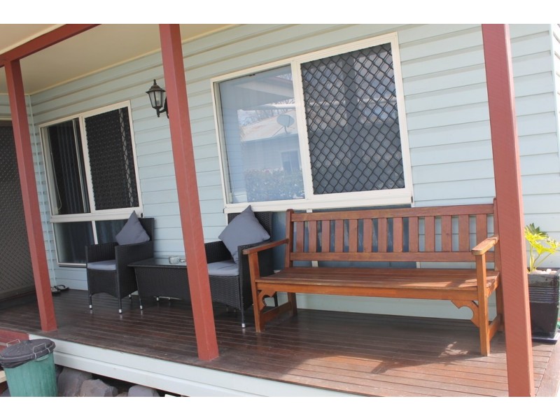 35 Palmer Street, Dalby QLD 4405