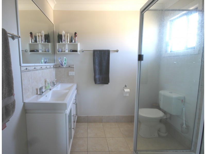 1 Matthew Court, Dalby QLD 4405