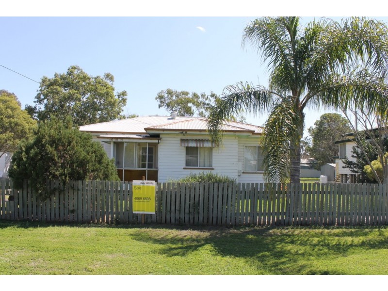 12 Pratten Street, Dalby QLD 4405