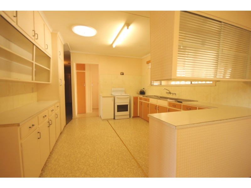 46 Swan Street, Dalby QLD 4405