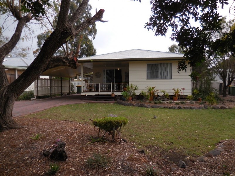 146 Pratten Street, Dalby QLD 4405
