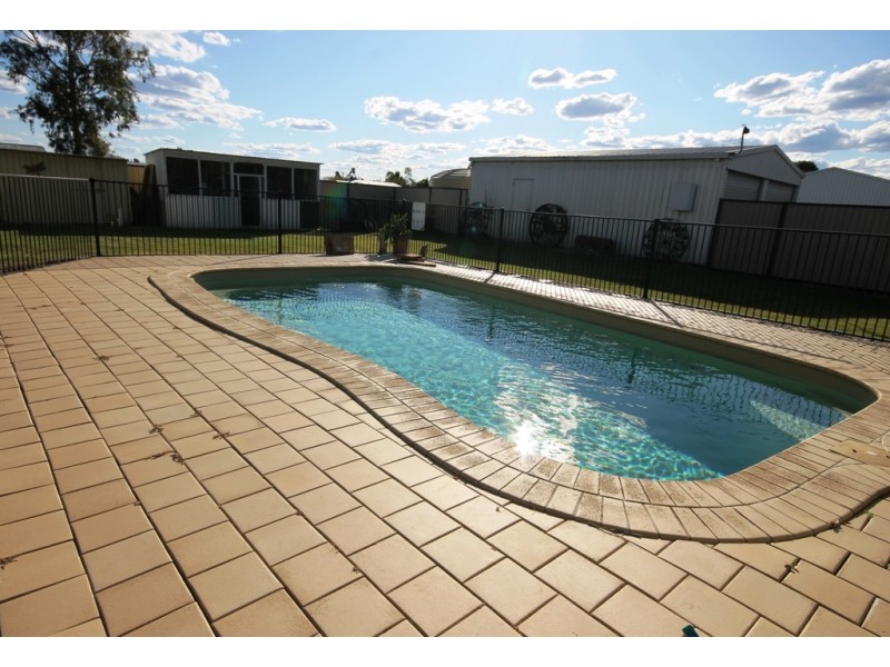 152 Pratten Street, Dalby QLD 4405