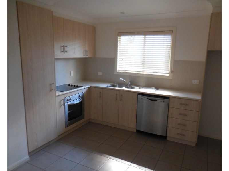 2/18 Myall Street, Dalby QLD 4405