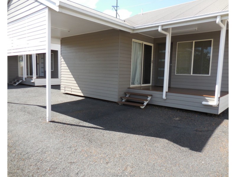 2/18 Myall Street, Dalby QLD 4405