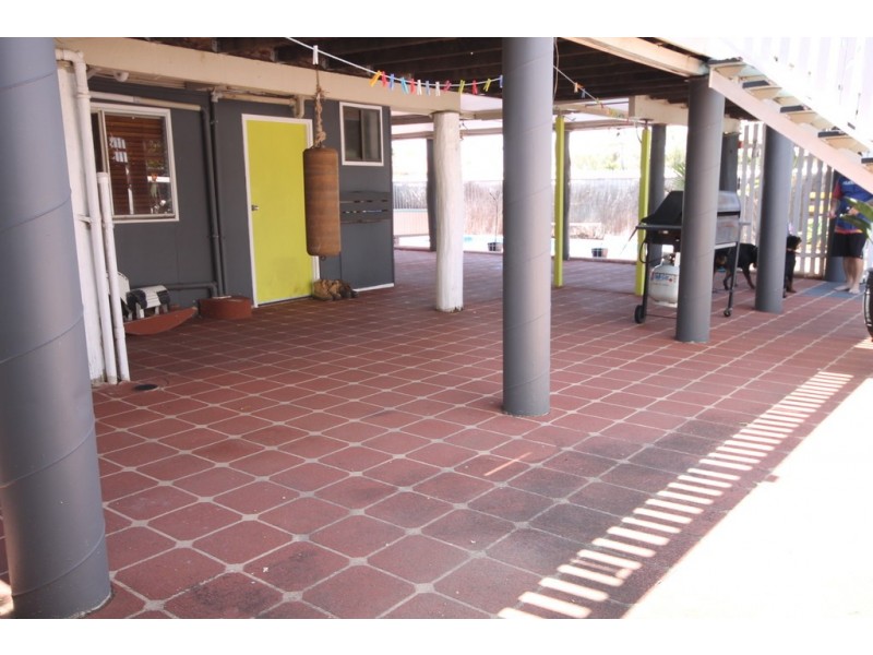 100 Edward Street, Dalby QLD 4405